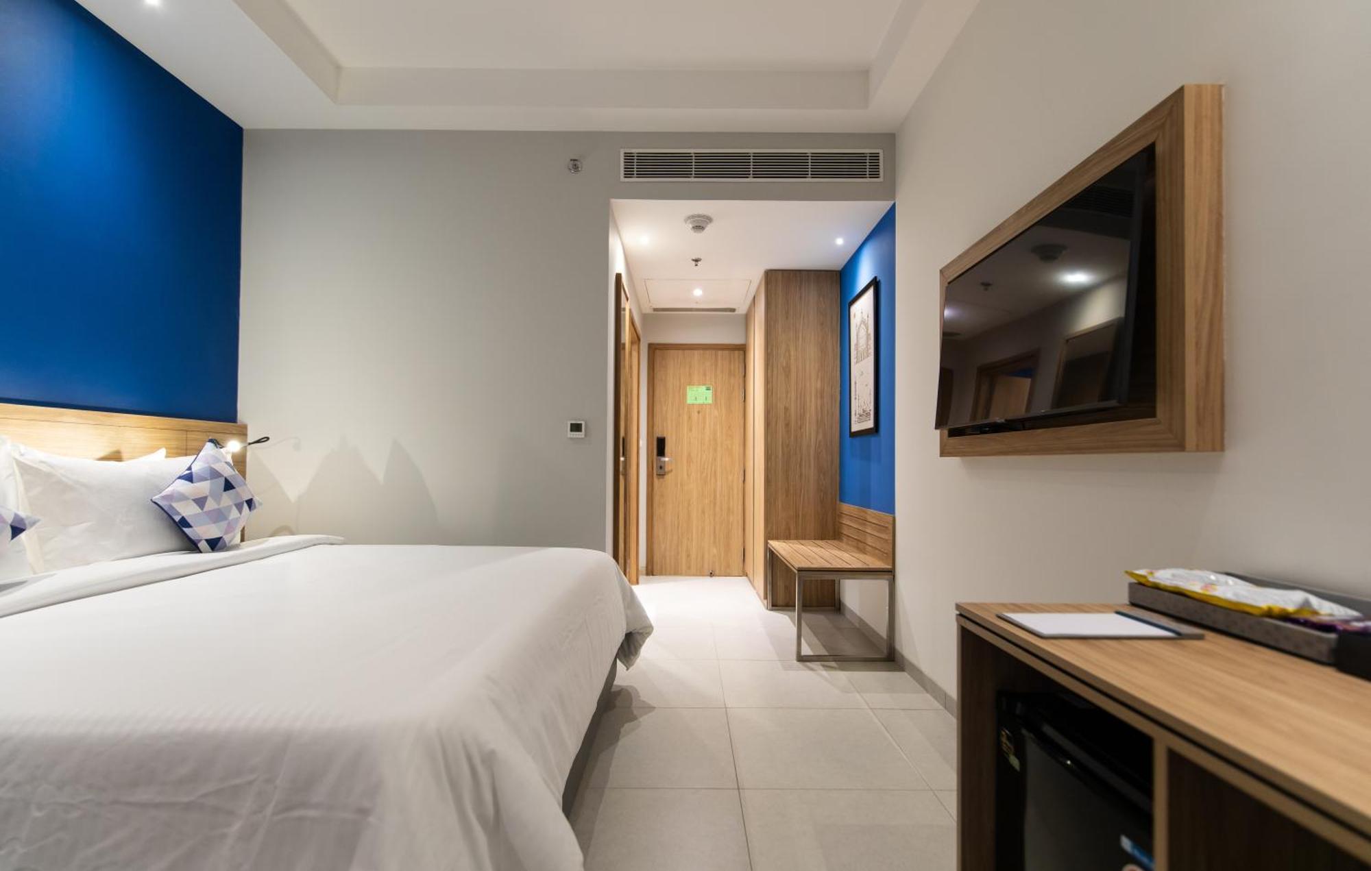 Hometel Alambagh Lucknow - A Sarovar Hotel Zewnętrze zdjęcie