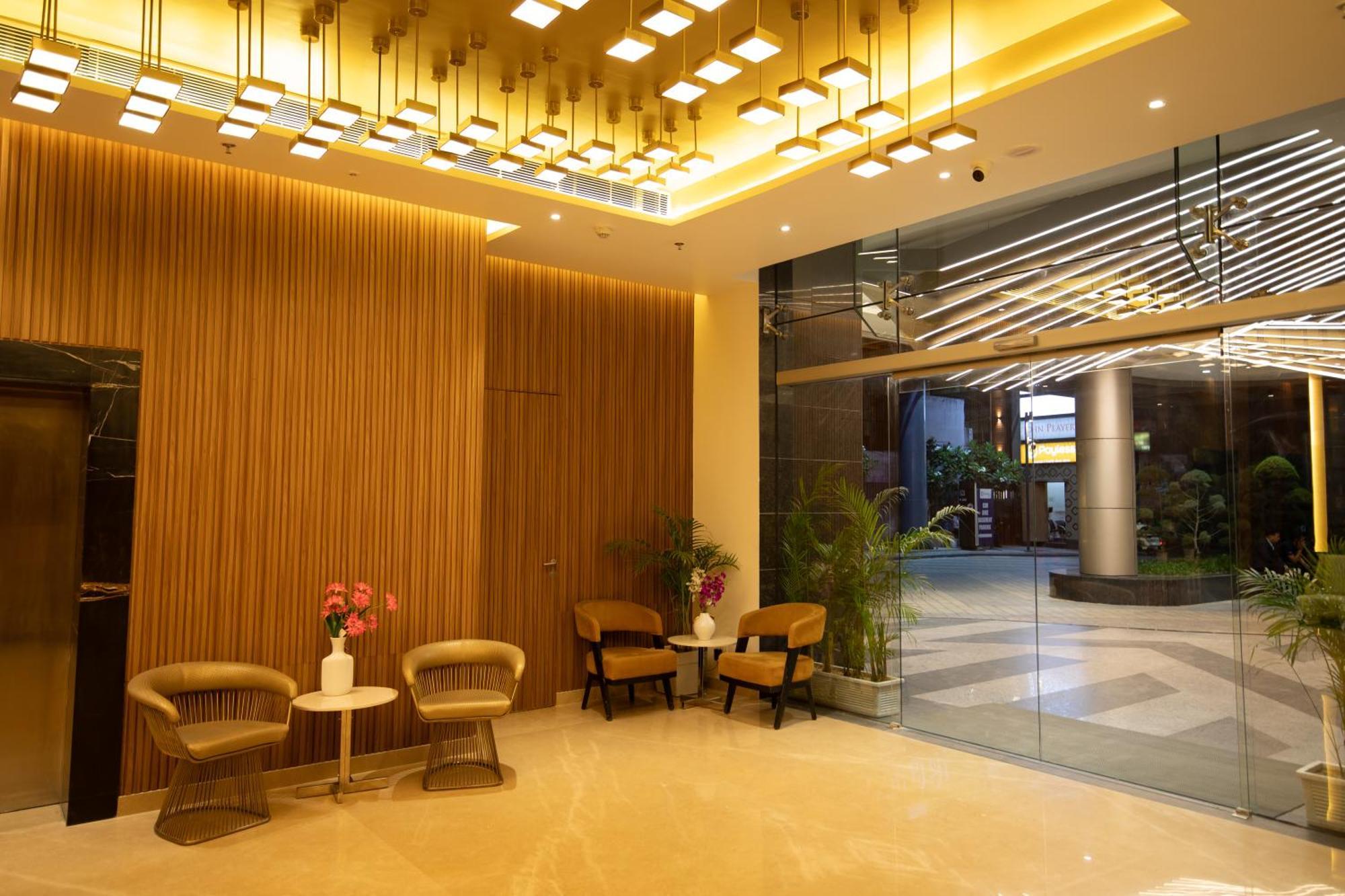 Hometel Alambagh Lucknow - A Sarovar Hotel Zewnętrze zdjęcie